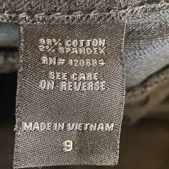 Disney Alice In Wonderland Cheshire Cat Patch Pocket Denim Shorts Size 9 - Picture 12 of 15